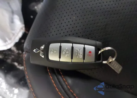 2024 Mitsubishi Outlander Sel 2.5 S-Awc/Sel Black Edition S-Awc/Sel Platinum Edition S-Awc z USA, uszkodzony, nr VIN JA4J4WA83RZ053441